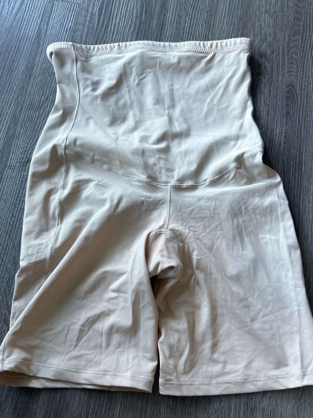 Vogue High-Waist Shaping Shorts - Light Beige